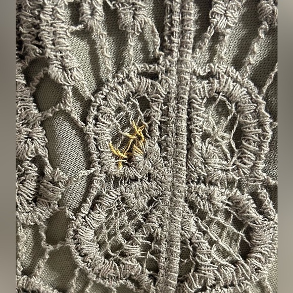 BFA Classics Lacey Sweater with attached Tank-top panel. Taupe. Size XL $18 - Picture 9 of 9